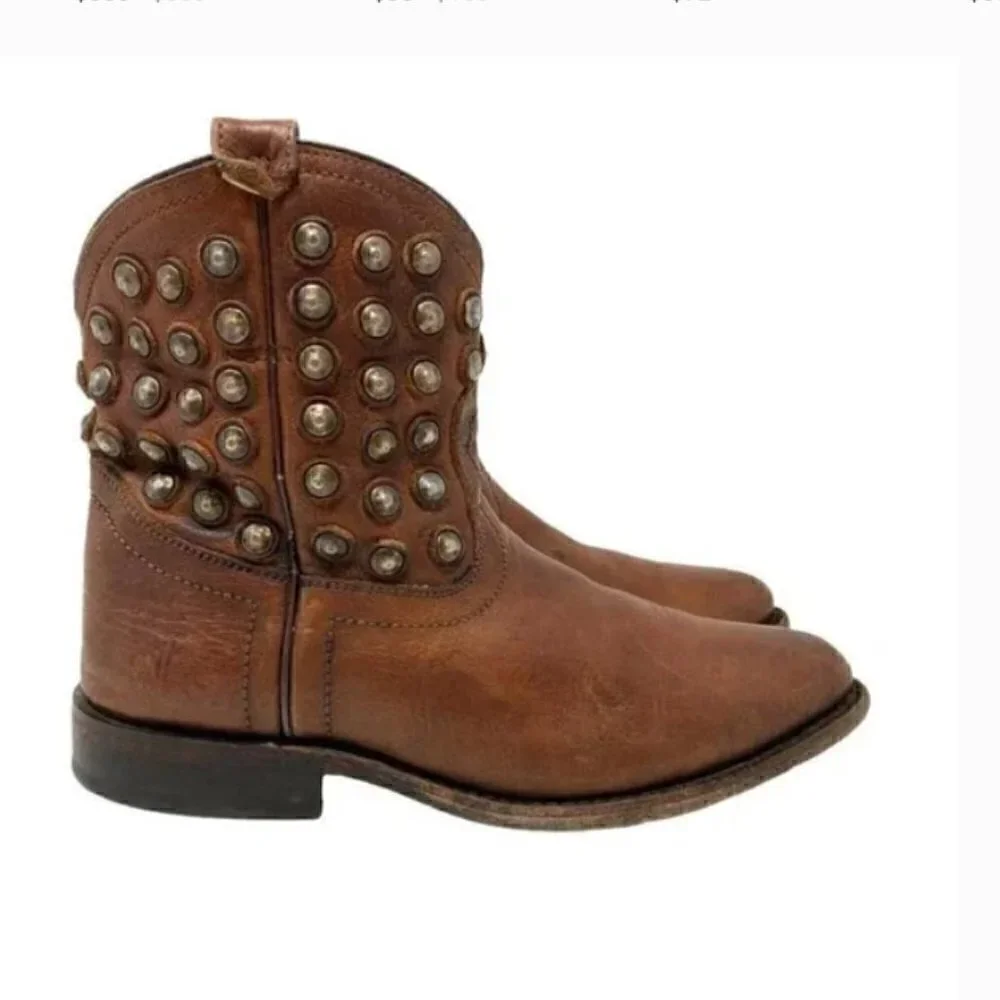 Frye Wyatt Distressed Brown Leather Studded Short Western Boots - Size 5.5